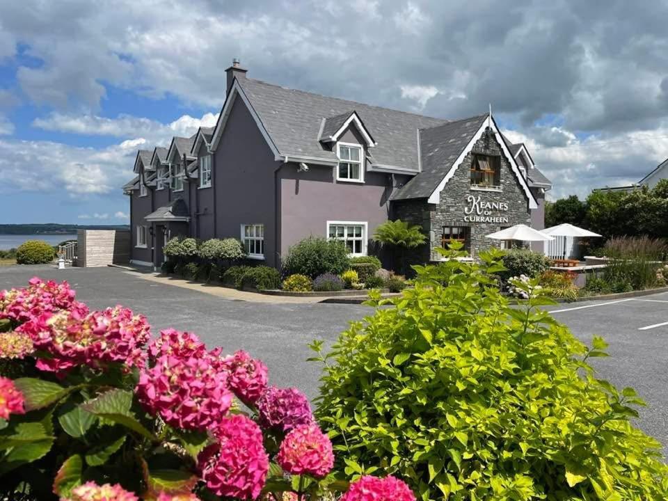 Keanes Of Curraheen, Bar, Restaurant & Accommodation Tralee Eksteriør billede